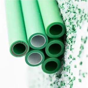 Plastique vert ppr résistant à la corrosion et durable tous types de tuyaux d'eau chaude ppr 15-160mm tuyaux de production ppr