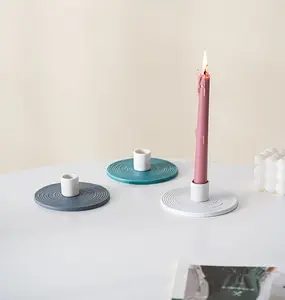 Bougie en céramique personnalisée pour la décoration du salon, fabrication artisanale pour la Saint-Valentin - Product Image 2