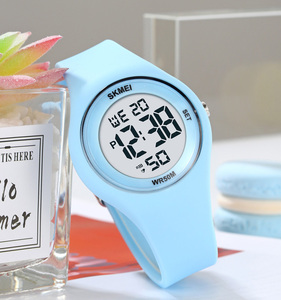 <span class=keywords><strong>SKMEI</strong></span> 2317 filles montre numérique décontracté Montre Femme ensemble de montres pour femmes coffret cadeau 1 pièce avec boîte - Product Image 6