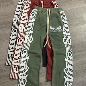 ชุดเซ็ตเสื้อฮู้ดดี้ปักลายแบบดิสเทรส พร้อมกางเกงสเวตแพนท์ ลวดลายฟอกสีแบบแอซิดวอช  คุณภาพสูง  พร้อมโลโก้ปักแบบกำหนดเอง - Product Image 6