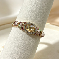 Bracelet jonc vintage électroplaqué doré avec fleur en émail et filigrane, bijou de fête pour femme, cadeau