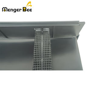 Menger Bee เครื่องป้อนผึ้งแบบอเมริกัน3.5/6.5L สีดำไม่มีการประกอบเครื่องมือการเลี้ยงผึ้งสำหรับผึ้ง - Product Image 5