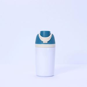 Nouveautés 2026 : Bouteille d'eau isotherme en acier inoxydable par sublimation, 24 oz, pour le voyage, avec couvercle anti-fuite et paille rabattable - Product Image 3