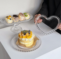 Assiette à fruits en verre en forme de cœur, assiette à dessert transparente, plat à pied haut, plateau à gâteau de style européen pour fête, écologique