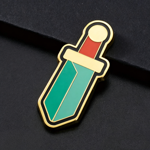Badge aimanté pour réfrigérateur OEM, design épée élégant, plaqué or, émail dur personnalisé, pour cadeau périphérique de jeu et d'animation - Product Image 1