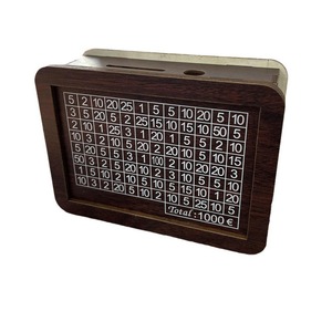 Banco per bambini regalo in legno quadrato salvadanaio salvadanaio con modello numerico - Product Image 1