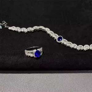 Edinburgh Holiday 18K Massivgold Kultiviertes Saphir-Armband mit Spitzenmuster, Verstellbares Design für Damen, Luxuriöses Geschenk, Elegant - Product Image 3