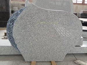 Lápida de Granito Gris Antigua para <span class=keywords><strong>Cementerio</strong></span> <span class=keywords><strong>con</strong></span> Diseño de Rosas Talladas - Product Image 2