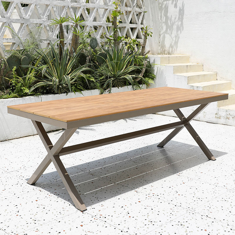 โต๊ะสี่เหลี่ยมผืนผ้า