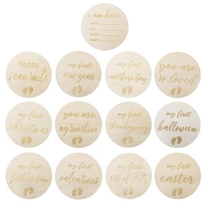 Cartes de jalons mensuels gravées en bois pour bébé, lot de 13 pièces, options personnalisables pour le suivi de la croissance du bébé et le partage de photos - Product Image 3