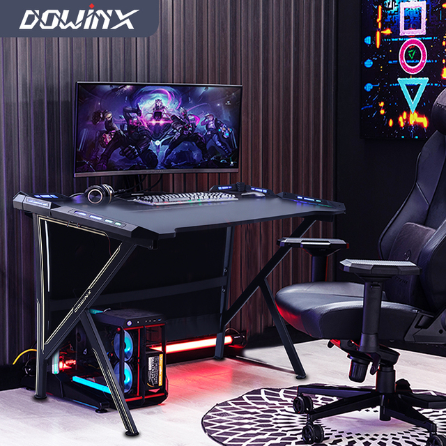 Hot Selling Home Furniture Computer Gaming RGB Led Light Computer Gaming Desk High Quality Gamer Computer Table