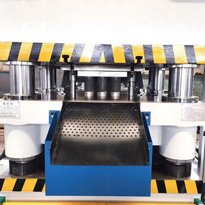 Prensa Hidráulica de Cuatro Columnas y Cuatro Vigas de 400T, Motor de Engranajes Controlado por PLC, Baño de Sal para Procesamiento de Metales - Product Image 5