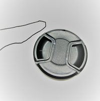 Capuchon d'objectif d'appareil photo 49 52 55 58 62 67 72 77 mm à clipser avec pince centrale et cordon de protection pour Canon Sony Nikon