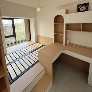 طقم أثاث غرفة نوم مخصص، سرير تاتامي كامل الحجم مع درجين، خزانة ملابس مدمجة، طاولة جانبية، تصميم عصري مجاني - Product Image 1