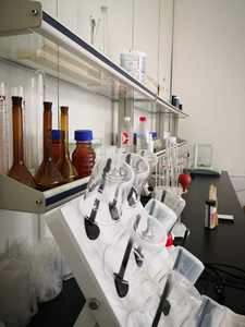 Kit de bandelettes de <span class=keywords><strong>test</strong></span> de <span class=keywords><strong>sel</strong></span> de <span class=keywords><strong>piscine</strong></span> et de spa d'eau salée à usage domestique du fournisseur chinois pour bandelettes de <span class=keywords><strong>test</strong></span> de chlorure de sodium - Product Image 5