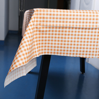 Couverture de table en papier imperméable jetable de haute qualité 50g tissu non tissé écologique personnalisé et linge de table élégant