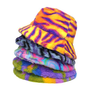 <span class=keywords><strong>2025</strong></span> Mới Đến Mùa Thu Mùa Đông Sang Trọng Tie Nhuộm Lông Xô Hat Ngoài Trời Thời Trang Ấm Áp Đầy Màu Sắc Ngư dân Hat Cho Phụ Nữ - Product Image 1