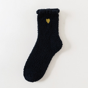 <span class=keywords><strong>Chaussettes</strong></span> <span class=keywords><strong>douillettes</strong></span> personnalisées pour femmes, brodées en forme de cœur, style mode, en tissu moelleux - Product Image 6