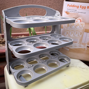 Zenidoo Organisateur d'œufs pliable à 3 couches en plastique PP avec fonction de remuage, pour porte de réfrigérateur, rangement alimentaire portable pour cuisine - Product Image 4