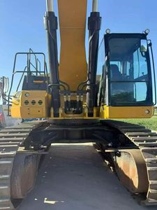รถขุดตีนตะขาบ Caterpillar Cat374 มือสองจากญี่ปุ่น เครื่องจักรขุดขนาดใหญ่สำหรับงานก่อสร้าง ขาย - Product Image 4