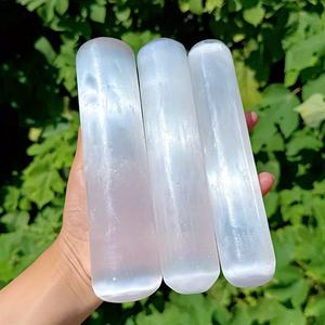 Barres de cristal de sélénite naturelle en gros avec support pour la décoration intérieure – Pierres de guérison artisanales - Product Image 4