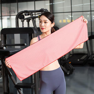 Venta al por mayor personalizado multicolor cuadros microfibra secado gimnasio sudor frío hielo deportes toallas hielo refrigeración toalla - Product Image 5