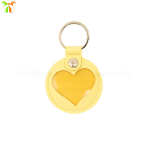 Borsa a forma di cuore Charm graziosa custodia per peli di animali domestici Mini portachiavi in pelle PVC porta borse zaino da donna ciondolo affascinante - Product Image 6