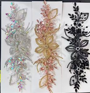Nouvelle épingle à cheveux artisanale en strass pour demoiselles d'honneur - Serre-tête style chaîne à griffes et accessoires de robe pour robes de mariée - Product Image 5