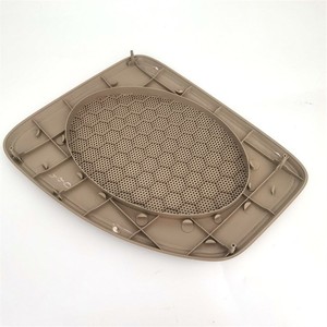 Grille de protection pour haut-parleur arrière, pour Toyota Corolla, nouveaux et anciens modèles, en plastique - Product Image 3