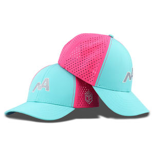 Casquette de golf TCAP Chine imperméable à 6 panneaux avec broderie et perforations laser haute performance - Product Image 1