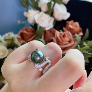 แหวนมุกดำธรรมชาติซีรีส์เวฟที่ทันสมัย ​​S925 เงินแท้ 10-11 มม. ทรงกลม แทบไร้ตำหนิและมีชีวิตชีวา - Product Image 4