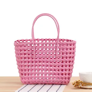 Vendita calda estate Tote Beach Travel plastica fatta a mano impermeabile donne ragazze borsa di paglia vacanza bianco Stock cestino tessuto Pp