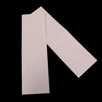 De superficie brillante en relieve el logotipo de la marca etiquetas colgantes de papel de botón de repuesto bolsas sobres para vestidos