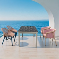 Ensemble de table et de chaises de salle à manger d'extérieur en teck moderne pour hôtels, stations balnéaires, villas