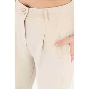 Pantalon droit beige taille haute pour femme avec plis avant et fermeture boutonnée, anti-plis - Product Image 1