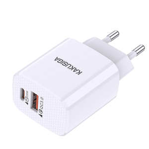 Cargador Rápido de Doble Puerto KAKUSIGA, 20W USB-C, 18W USB-A, Blanco - Product Image 2