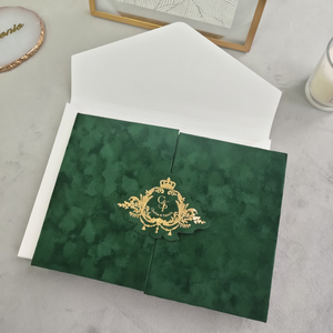 การ์ดเชิญงาน<span class=keywords><strong>แต่งงาน</strong></span>สุดหรูหรา ปกแข็งหุ้มกำมะหยี่ สีเขียวมรกต พร้อมอะคริลิคสีทอง - Product Image 6