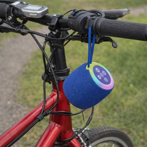 Haut-parleur Bluetooth RGB à succès avec son HD, enceinte portable sans fil avec cordon pour la maison/les fêtes/les activités de plein air – Gadgets électroniques - Product Image 2