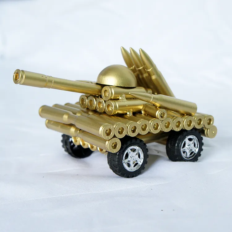 Produk Baru Khusus Penjualan Laris Model Tank Senjata Kendaraan Mainan Diecast Empat Roda Cangkang Peluru Logam untuk Hadiah