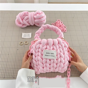 <span class=keywords><strong>Kit</strong></span> crochet pour débutants, <span class=keywords><strong>Kit</strong></span> <span class=keywords><strong>de</strong></span> sac crochet pour adultes DIY Crochet Tote Bag pour femmes - Product Image 2