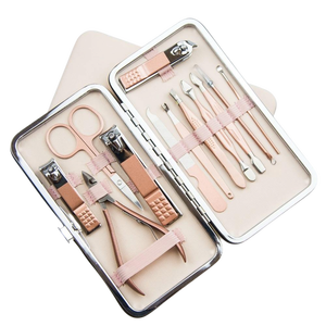 <span class=keywords><strong>Kit</strong></span> de démarrage en acier inoxydable rose doré de 12 pièces <span class=keywords><strong>pour</strong></span> <span class=keywords><strong>manucure</strong></span> et pédicure, fabrication de ciseaux à ongles courbés, logo personnalisé - Product Image 3