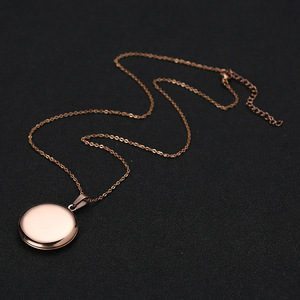 Collier pendentif de Photo cercle poli en acier inoxydable, avec cadre Photo personnalisé, nom gravé, médaillon pour amoureux, de bricolage - Product Image 6