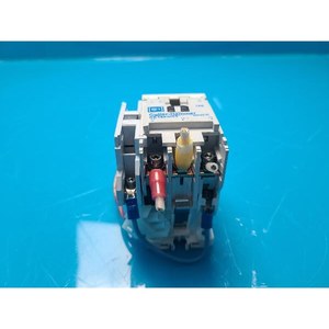 CUTLER-HAMMER CE15FNS3+C320KGD1 คอนแทคเตอร์แม่เหล็ก IEC ใช้แล้วตามสภาพเดิม อะไหล่อุปกรณ์เซมิคอนดักเตอร์รุ่นเก่า - Product Image 6