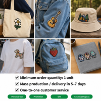 Écusson brodé personnalisé en tissu tissé éco-responsable avec logo de marque pour chapeau en forme de cœur
