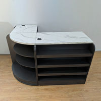 Table de caisse populaire, comptoir de supermarché, comptoir de caisse, comptoir de caisse, magasin de commodité
