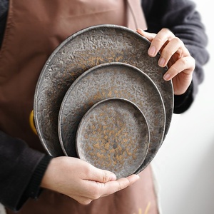 Di alta qualità Non tossico in porcellana Vintage martellata con struttura bassa stoviglie per Hotel o <span class=keywords><strong>Design</strong></span> elegante piatto piatto per uso domestico - Product Image 2