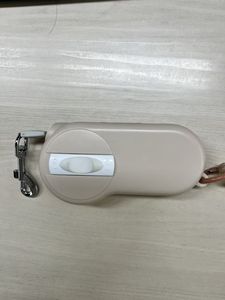 Correa Retráctil para Perro con Calentador de Manos y Cargador de Teléfono Móvil - Product Image 3