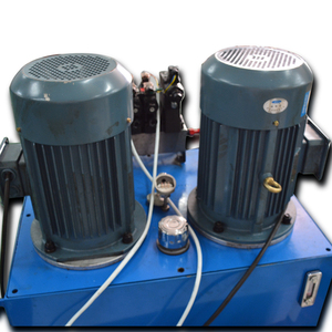Système hydraulique à double moteur avec accumulateur, 2 jeux d'électrovannes et réducteur proportionnel pour l'industrie papetière - Product Image 6