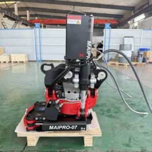Fouet hydraulique robuste OEM pour excavatrice de 5 à 8 tonnes avec intégration de coupleur rapide pour les entreprises de location et les concessionnaires - Product Image 3