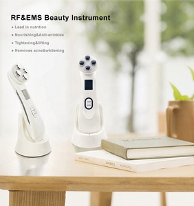 Appareil de levage et de massage de bande circulaire de vibration de <span class=keywords><strong>micro</strong></span>-<span class=keywords><strong>courant</strong></span> facial de beauté pour femmes - Product Image 3